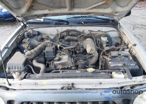 2004 Toyota Tacoma Prerunner из США, поврежденный, VIN 5TENM92N24Z436376